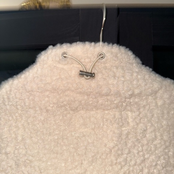 BlankNYC CATCH ME OUTSIDE Faux Suede Sherpa TRUCKER - Picture 5 of 16